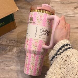 Stanley Pink Patterned Quencher Tumbler